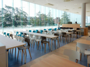 Sangyo University, Осака, Япония