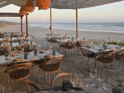 Trinca Espinhas restaurant, Praia de Sao Torpes, Сайнс, Португалия