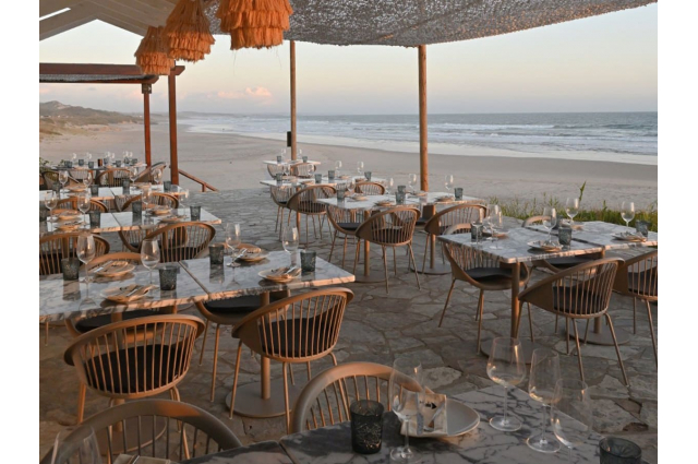 Проекты - Trinca Espinhas restaurant, Praia de Sao Torpes, Сайнс, Португалия