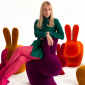 Стул пластиковый Qeeboo Rabbit Velvet Finish полиэтилен темно-золотой Фото 34