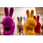 Стул пластиковый Qeeboo Rabbit Velvet Finish полиэтилен красный Фото 14