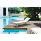 Столик пластиковый для лежака Siesta Contract Ocean Side Table пластик белый Фото 8