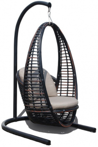 Кресло подвесное плетеное с подушками Skyline Design Heri алюминий, искусственный ротанг, sunbrella черный, бежевый Фото 1