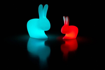 Светильник пластиковый напольный Qeeboo Rabbit OUT полиэтилен полупрозрачный Фото 5