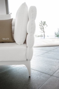 Диван трехместный с подушками в стиле лаунж Roberto Serio Talenti Pad алюминий, ткань белый Фото 4