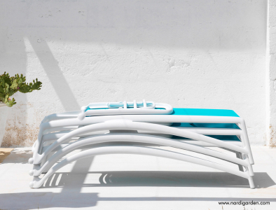 Шезлонг-лежак пластиковый Nardi Atlantico стеклопластик, текстилен тортора, песочный Фото 8