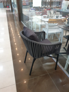Кресло плетеное с подушкой Tagliamento Modena алюминий, теслин, акрил черный, темно-серый Фото 6