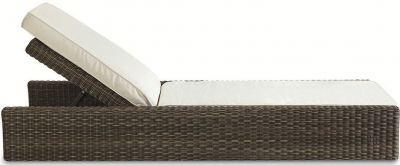 Шезлонг-лежак плетеный Ethimo Cube акрил, искусственный ротанг коричневый, слоновая кость Фото 1