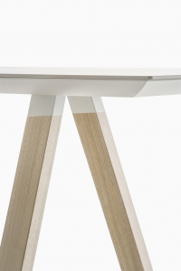 Стол ламинированный PEDRALI Arki-Table Wood дуб, алюминий, компакт-ламинат HPL беленый дуб, белый Фото 4