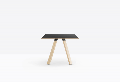 Стол обеденный PEDRALI Arki-Table Wood дуб, компакт-ламинат HPL беленый дуб, черный Фото 4