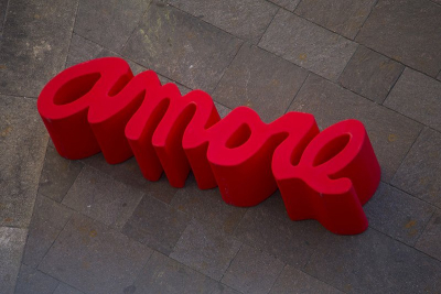 Скамья пластиковая дизайнерская SLIDE Amore Standard полиэтилен пламенный красный Фото 7