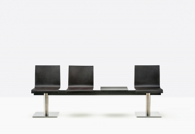 Система сидений на 3 места со столиком PEDRALI Kuadra XL сталь, фанера, шпон матовый стальной, венге Фото 6