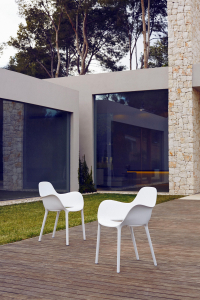 Кресло пластиковое Vondom Sabinas Basic полипропилен, стекловолокно белый Фото 5