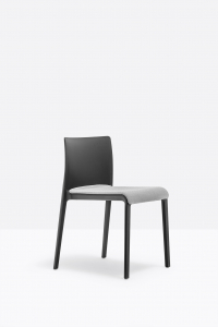 Стул пластиковый с мягким сиденьем PEDRALI Volt стеклопластик, полиэтилен, ткань черный, серый Фото 4