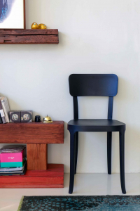 Комплект пластиковых стульев Qeeboo K Set 2 полипропилен черный Фото 8