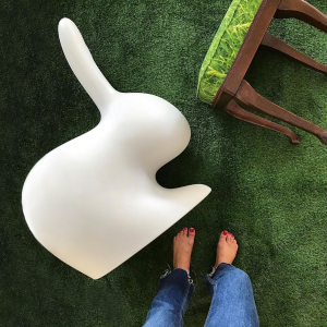 Стул пластиковый Qeeboo Rabbit полиэтилен белый Фото 6