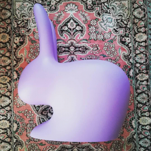 Стул пластиковый детский Qeeboo Rabbit Baby полиэтилен фиолетовый Фото 8