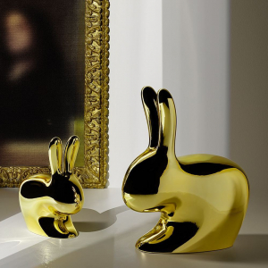 Стул пластиковый Qeeboo Rabbit Metal Finish полиэтилен золотистый Фото 5