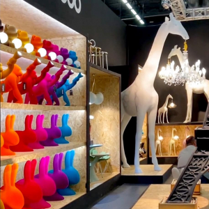 Стул пластиковый Qeeboo Rabbit Velvet Finish полиэтилен темно-золотой Фото 23