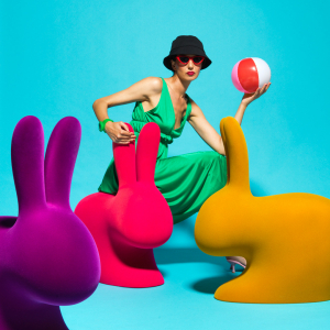 Стул пластиковый Qeeboo Rabbit Velvet Finish полиэтилен темно-золотой Фото 32