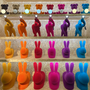 Стул пластиковый Qeeboo Rabbit Velvet Finish полиэтилен оранжевый Фото 26