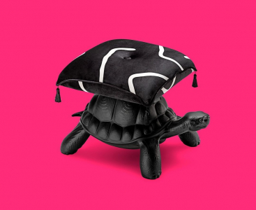 Пуф с подушкой Qeeboo Turtle Carry полиэтилен, ткань черный Фото 7
