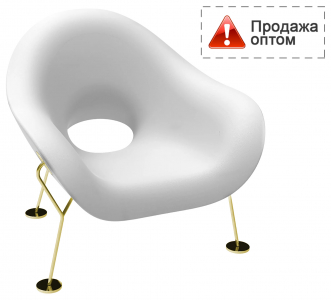 Кресло лаунж пластиковое Qeeboo Pupa Brass Base IN металл, полиэтилен латунь, белый Фото 1