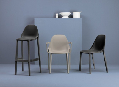 Комплект пластиковых барных стульев Scab Design Piu Set 4 стеклопластик антрацит Фото 4