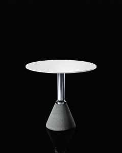 Стол ламинированный обеденный Magis One Bistrot бетон, алюминий, компакт-ламинат HPL серый, алюминиевый, белый Фото 4