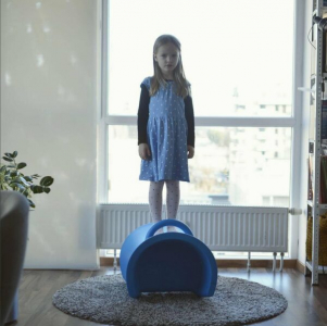 Кресло пластиковое детское Magis Trioli полиэтилен синий Фото 19