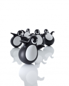 Неваляшка пластиковая Magis Pingy полиэтилен черный, белый Фото 4