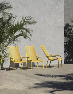 Лаунж-кресло пластиковое с подушкой Nardi Net Lounge стеклопластик, Sunbrella горчичный, серый Фото 6