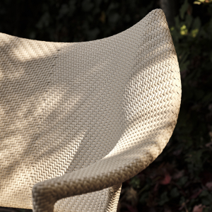 Кресло лаунж плетеное JANUS et Cie Amari алюминий, искусственный ротанг известняковый Фото 10