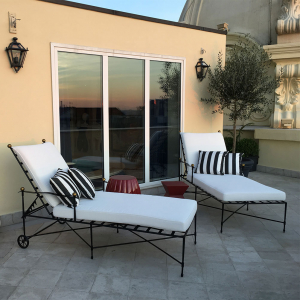 Шезлонг-лежак металлический с матрасом JANUS et Cie Amalfi сталь, акрил белый вермут Фото 6