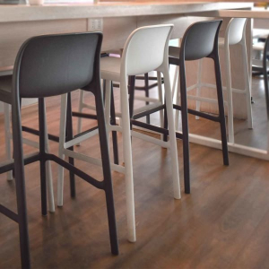 Комплект пластиковых полубарных стульев Nardi Faro Mini Set 4 стеклопластик белый Фото 6
