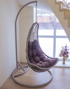 Кресло подвесное плетеное с подушкой ReeHouse Donis оцинкованная сталь, искусственный ротанг, ткань Фото 1