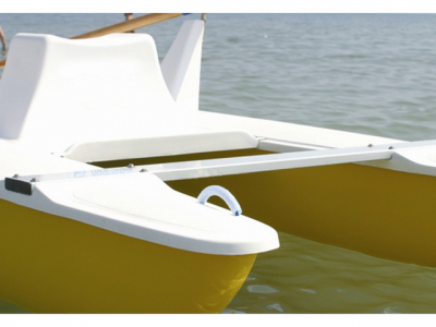 Катамаран весельный Relax Centro Nautico Adriatico стеклопластик красный/зеленый/желтый/белый/синий Фото 2