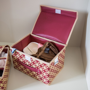 Коробка с крышкой Homsu HOM-395 ткань, картон, спанбонд бордовый Фото 4