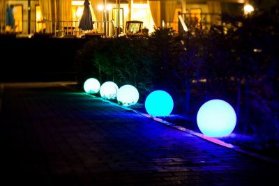 Шар пластиковый светящийся LED Minge полиэтилен белый Фото 7