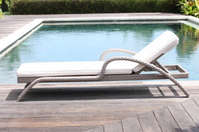 Шезлонг-лежак плетеный с матрасом Skyline Design Imperial алюминий, искусственный ротанг, sunbrella белый, бежевый Фото 9