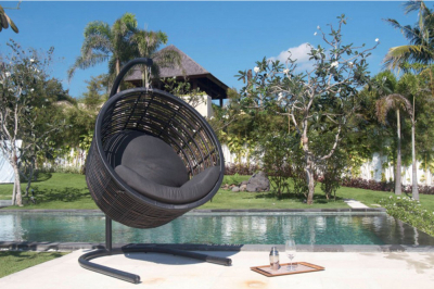 Кресло плетеное подвесное с подушками Skyline Design Mercy алюминий, искусственный ротанг, sunbrella черный, бежевый Фото 11