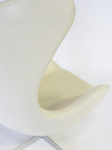 Кресло дизайнерское мягкое Beon Egg хромированная сталь, экокожа белый Фото 13