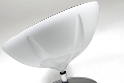 Кресло дизайнерское мягкое Beon Lotus хромированный металл, пластик, экокожа белый, черный Фото 3