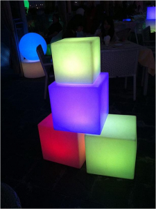 Куб пластиковый светящийся LED Piazza полиэтилен белый Фото 8