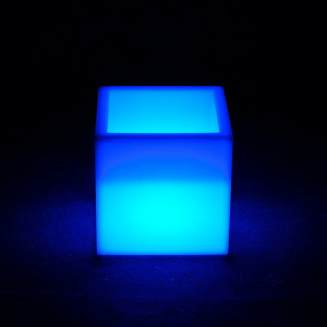 Кашпо пластиковое светящееся LED Piazza полиэтилен белый Фото 13