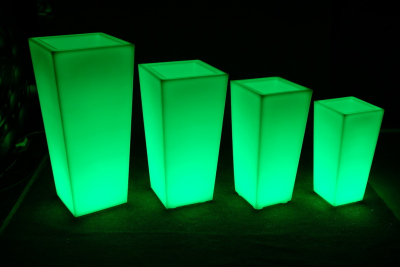 Кашпо пластиковое светящееся LED Quadrum полиэтилен белый Фото 23