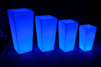 Кашпо пластиковое светящееся LED Quadrum полиэтилен белый Фото 22