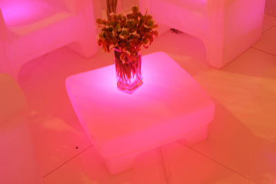 Стол пластиковый журнальный светящийся SLIDE Little Table Lighting полиэтилен Фото 5