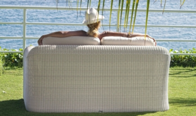 Диван плетеный двухместный с подушками Skyline Design Calderan алюминий, искусственный ротанг, sunbrella белый, бежевый Фото 11